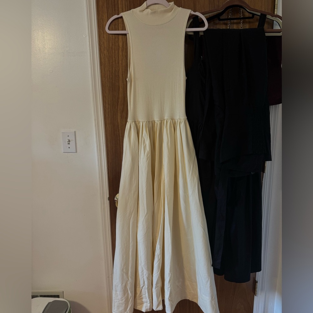Reformation Sai dress/ cream